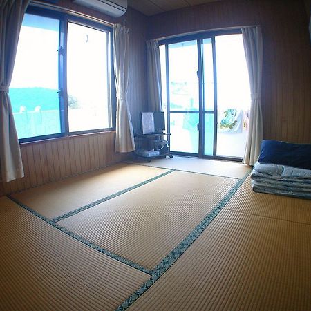 Minshuku Yadokari Hotel Zamami Ngoại thất bức ảnh
