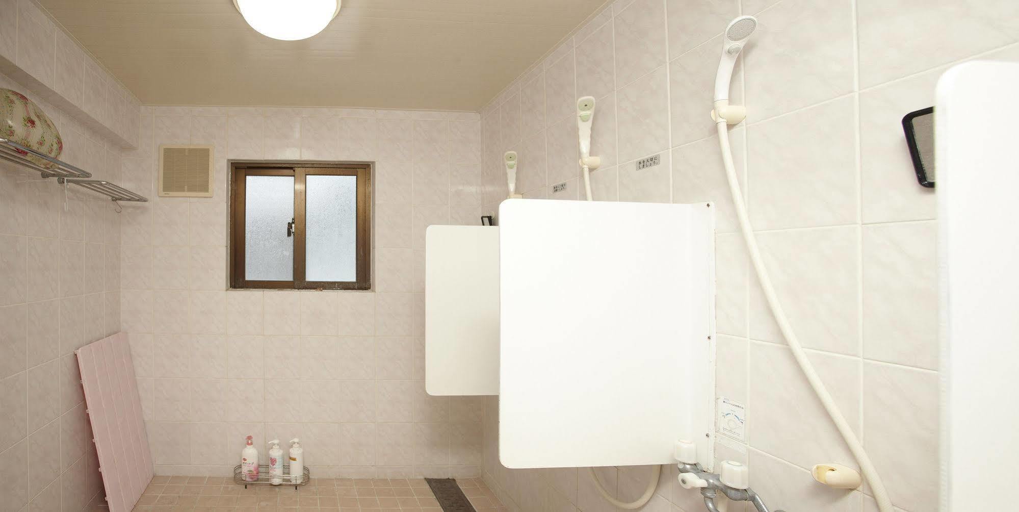Minshuku Yadokari Hotel Zamami Ngoại thất bức ảnh